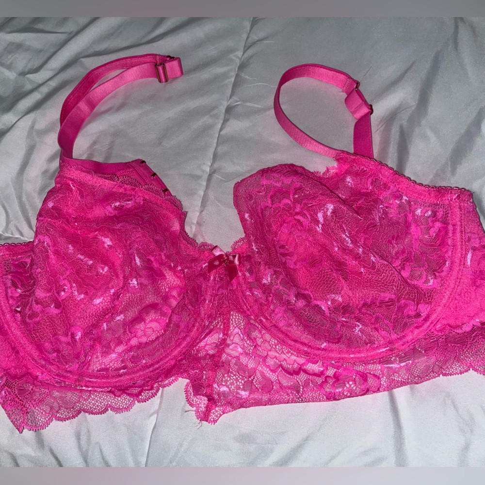 Savage X Lace Underwire Bra in Vibrant Pink